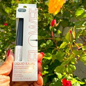Flower Beauty Liquid Kajal Blendable Eyeliner LK2 Smoldering